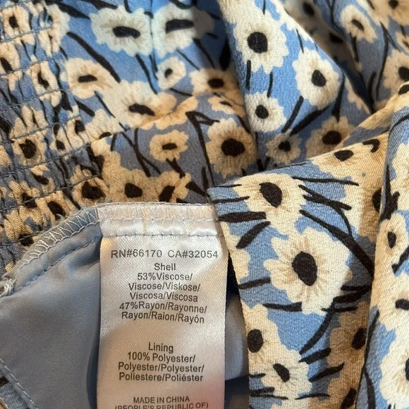 Hutch Floral Blue Puff Sleeve Top - Picture 6 of 6